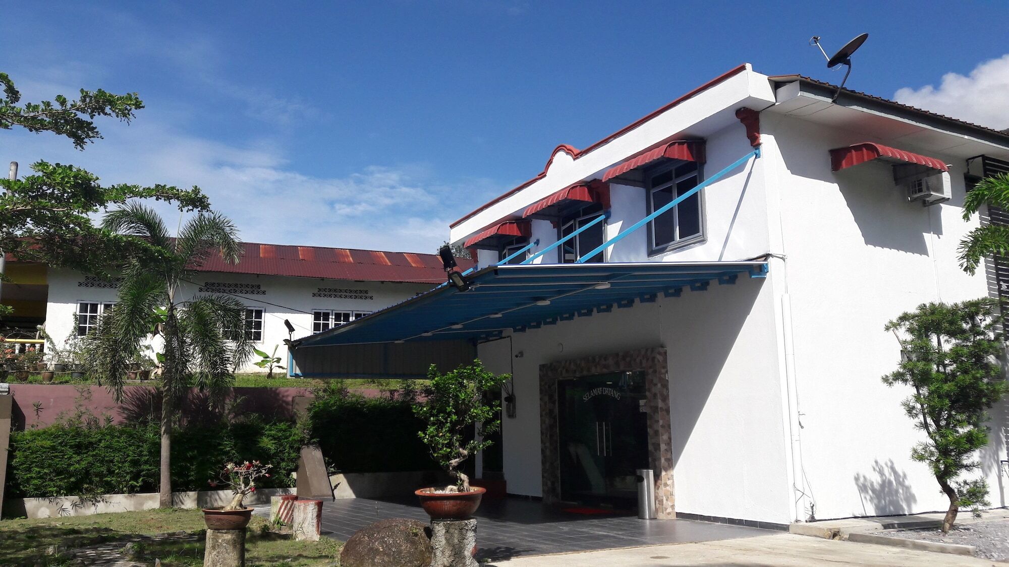 Chill Box Langkawi Hostel Kuah Exterior photo